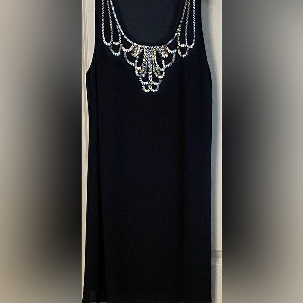 NWT Ya LosAngeles Sz-M Boutique Dress Beautiful Silver Beading Around Neckline